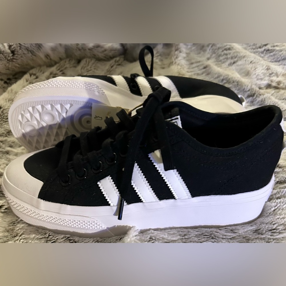 NWT black Adidas Originals Nizza platform sneakers- size 8.5 - Picture 10 of 11